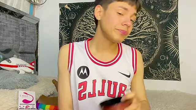 Andy_Belier23 live cam on StripChat