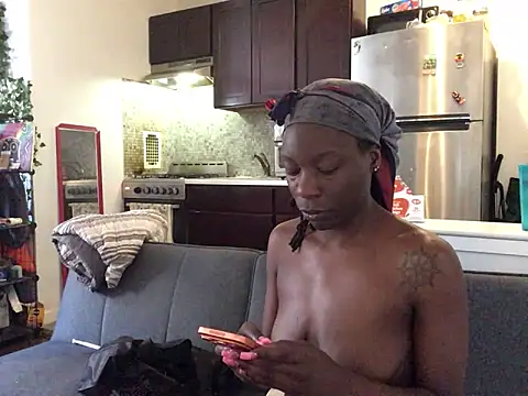 littyleesh1 webcam