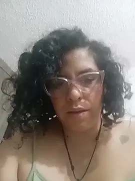Anne_purple webcam