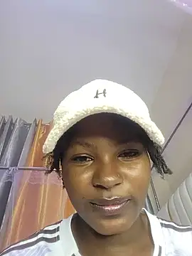 TrishaKalid webcam