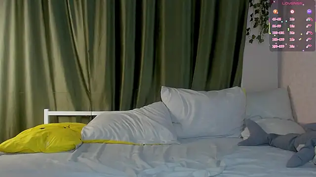 Lexy-Woorhez webcam