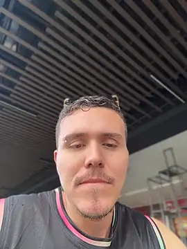 adam-rivera webcam