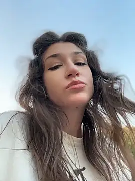 ScarletBloom_ webcam