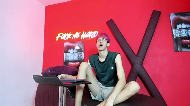 TWINKS_FRIENDS webcam