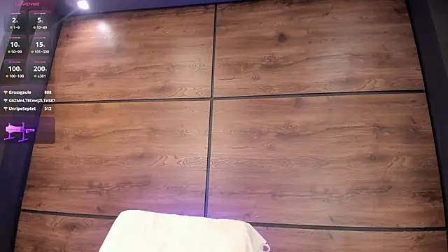 Niamonroe webcam