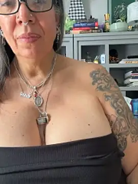dieseldame1313 webcam