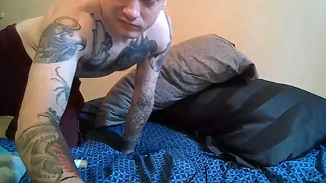 Mr_nightfall webcam