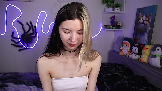 Emmie_shy webcam