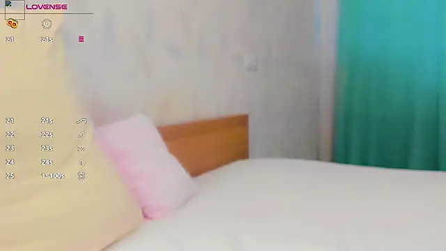 Kelly_Klein webcam