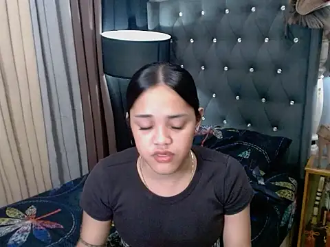 yhanachoii webcam