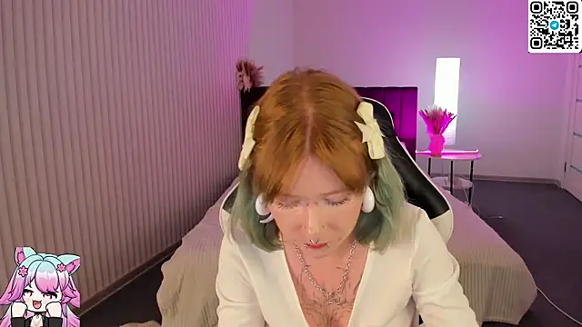Elira_Vane webcam