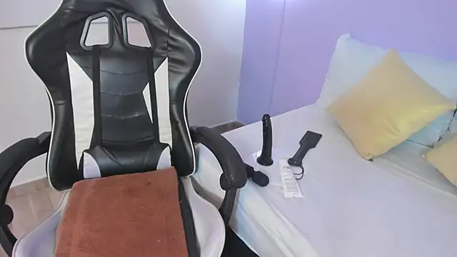 luna_blazze_ webcam