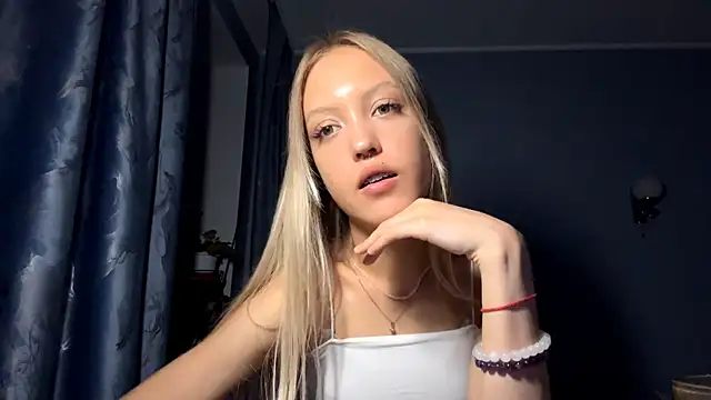 nieveshackey's live room