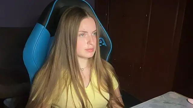 SilkSinner_ webcam