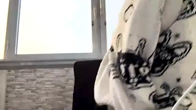 AntoinetteCrispell webcam