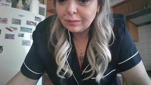 BellaaKiss webcam