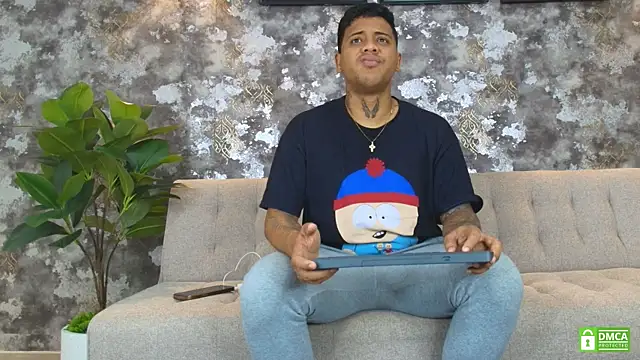 Alejandro_and_Deiby webcam