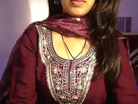 moksha_ (F young) - Show Me Eyes 🧿😘Babe