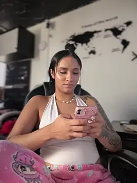 Isabella-Teen webcam
