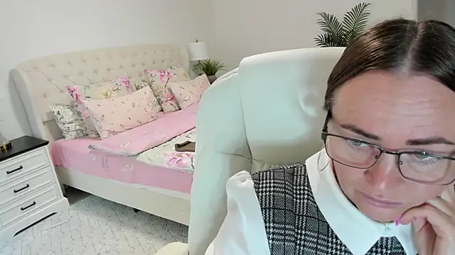 Vika73 webcam