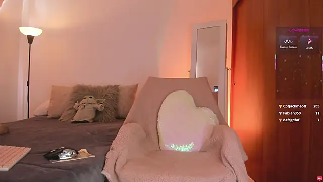 whitneyhot webcam