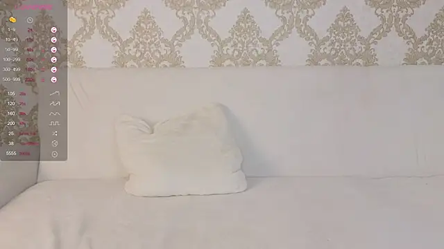 foxy_bloomm webcam