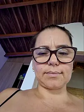 MariaPau_83 webcam