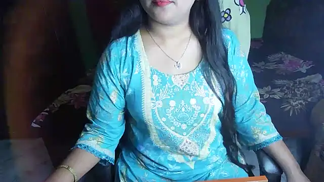 BengaliQueenStar live cam on StripChat