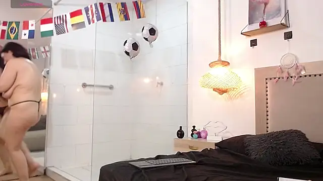 JakyKidman webcam