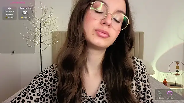 Real_cutie1 webcam