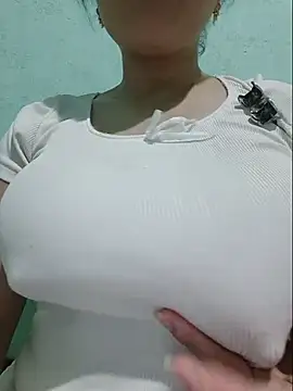 Shine_Mai webcam