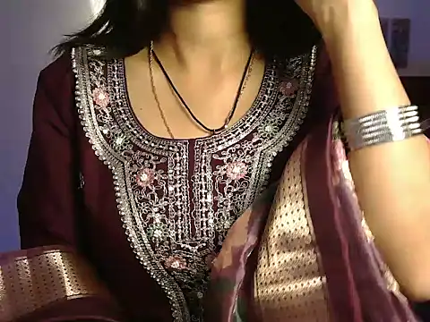 moksha_ (F young) - Show Me Eyes 🧿😘Babe