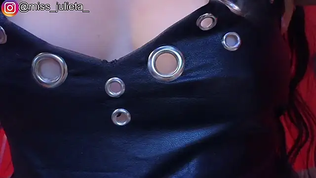 Julieta_Russell webcam