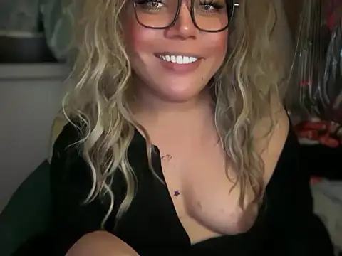 caligirlnikita webcam