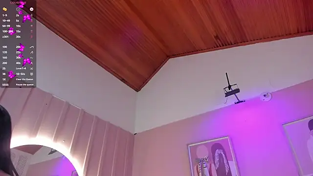 elodie_walker webcam