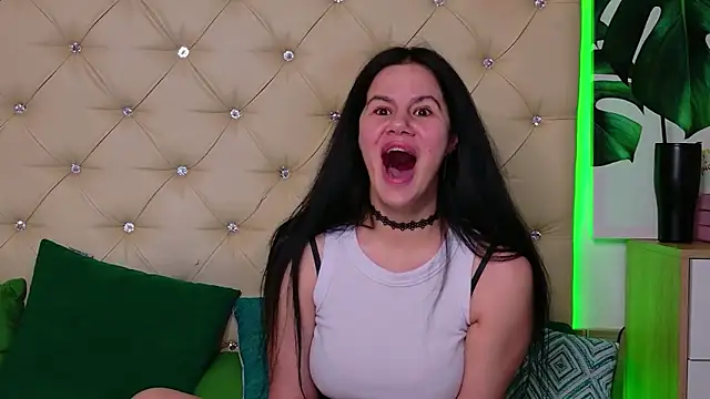 KattieSims webcam