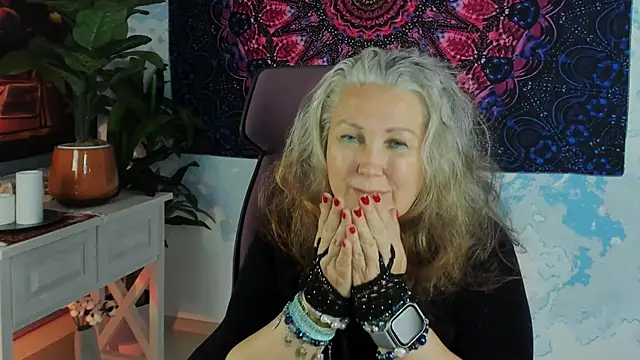 LilaMaharani webcam