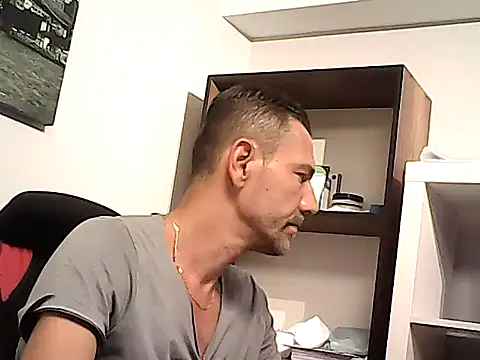 mastercharisma35 webcam