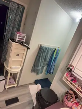 lolabunny9 (F milf) - TOYS ON MY CLIT!!! LETS CUM TOGETHER