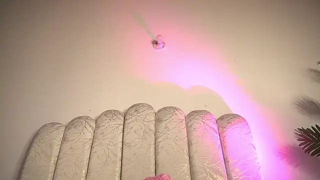 pocahotass_11 webcam