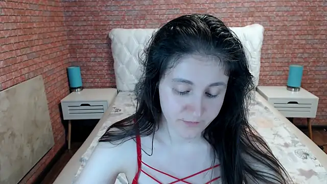 Holliy_Cooper live cam on StripChat