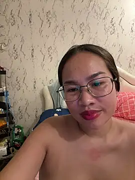 Ponthip webcam