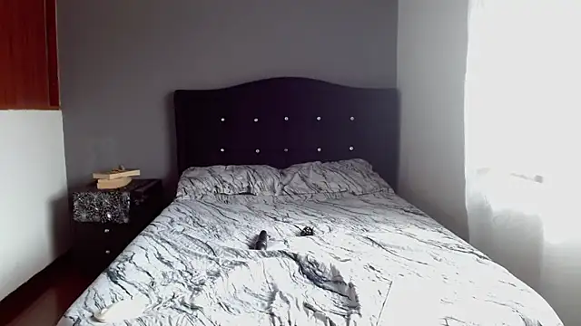 Emilia_1995 webcam