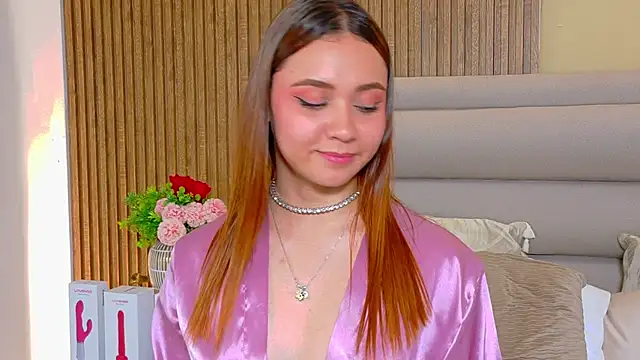 LondraBlush live sex cam