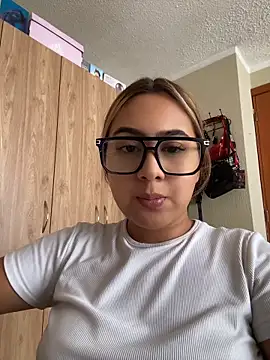 Miabonnett_ webcam