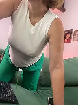 Adeellee_ webcam