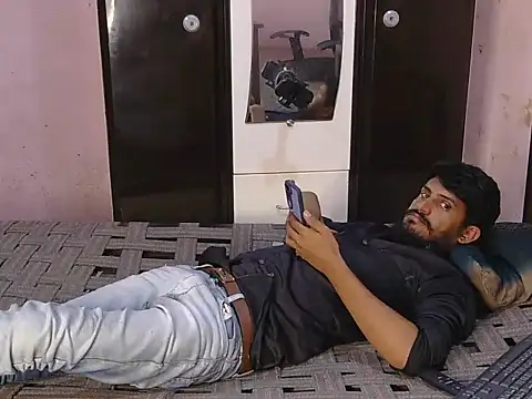 HotXKrish webcam