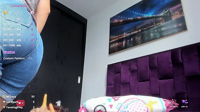 Alicia_Whitee webcam