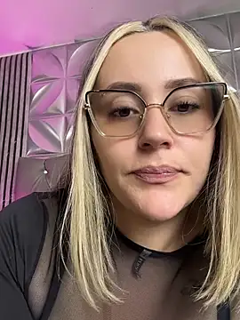 CurvyLust_x webcam