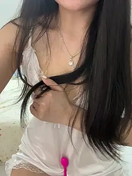 Lilyy_babyy webcam